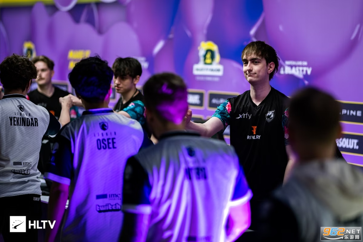 电竞盛宴：Spirit与Vitality巅峰对决，新王与旧神谁能登顶？